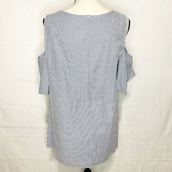 Vanilla Bay Blue White Striped Seersucker Cold-Shoulder Top Tunic Size L - Picture 6 of 7